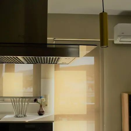 Spacious & Minimal Near Airport Peania Coniann Filoxenia Apartment *